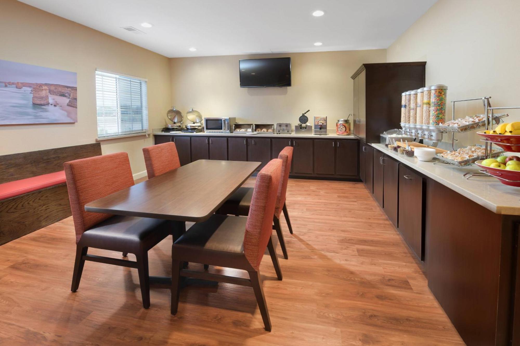 Towneplace Suites By Marriott Lake Jackson Clute Экстерьер фото